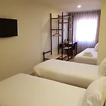 The Gate 게스트하우스