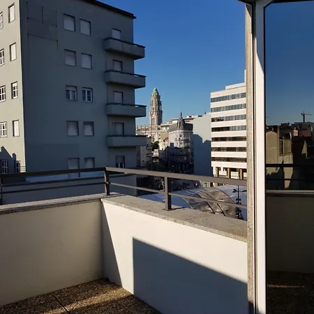 The Gate Konukevi Porto