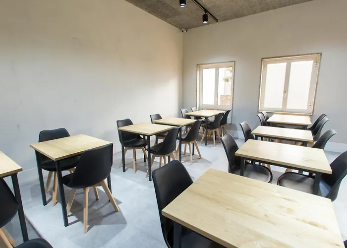 Πανσιόν The Gate