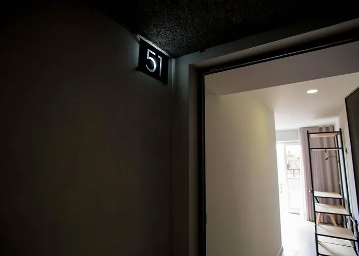 Πανσιόν The Gate