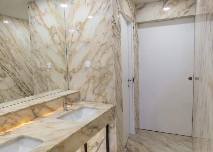 The Gate Πανσιόν Πόρτο