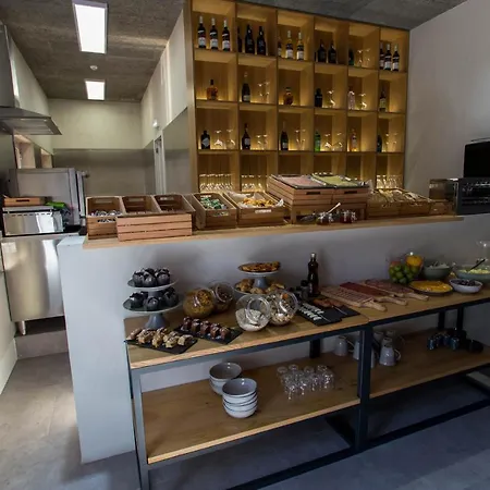 The Gate Pensión 4*